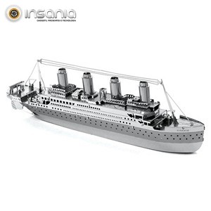 Maqueta Metal Titanic