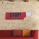 Cartel de madera para detener! No introducir