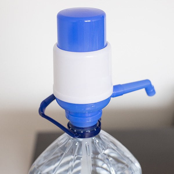 Dispensador de Agua Manual para Garrafas