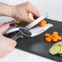 Scissors Knife with Integrated Cutting Board
