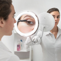 Extendable LED Magnifying Mirror