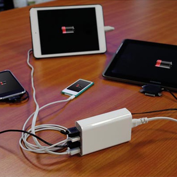 Smart Compact Charger