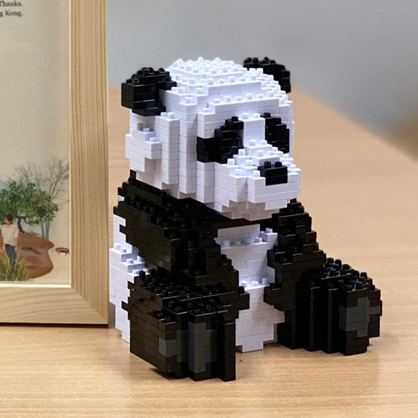 Panda de 730 Blocos Jekca
