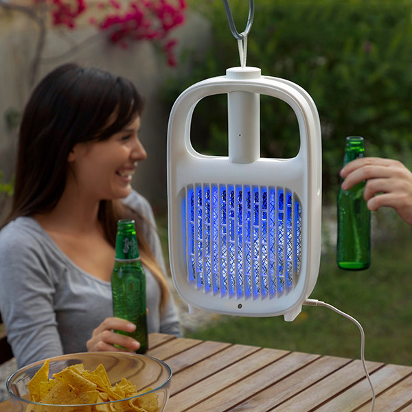 Swateck anti-mosquitoes lamp and racket
