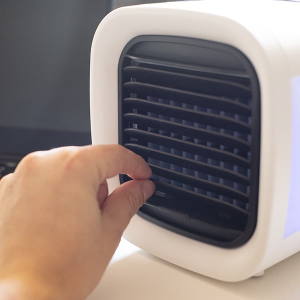 Mini climatiseur à vapeur portable avec LED Frosty Insania