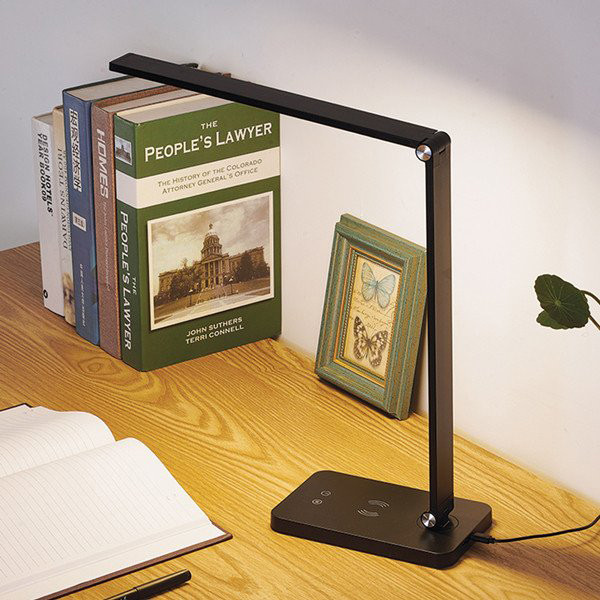 Lampe de table avec chargeur sans fil