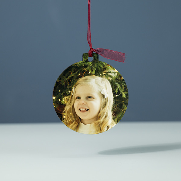 Ornamento Bola de Natal de Madeira Personalizável